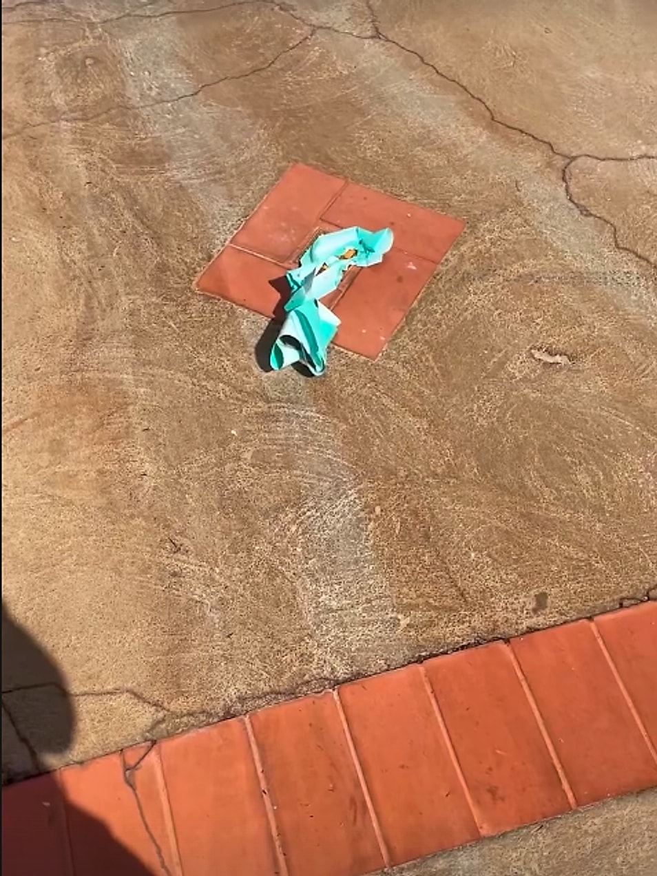 Antes: Piso externo pintado